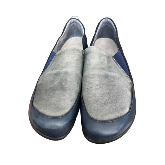 Size 9 (eu 40) Naot Made in Israel Navy Blue Slip On Comfort Shoes - Picture 1 of 12